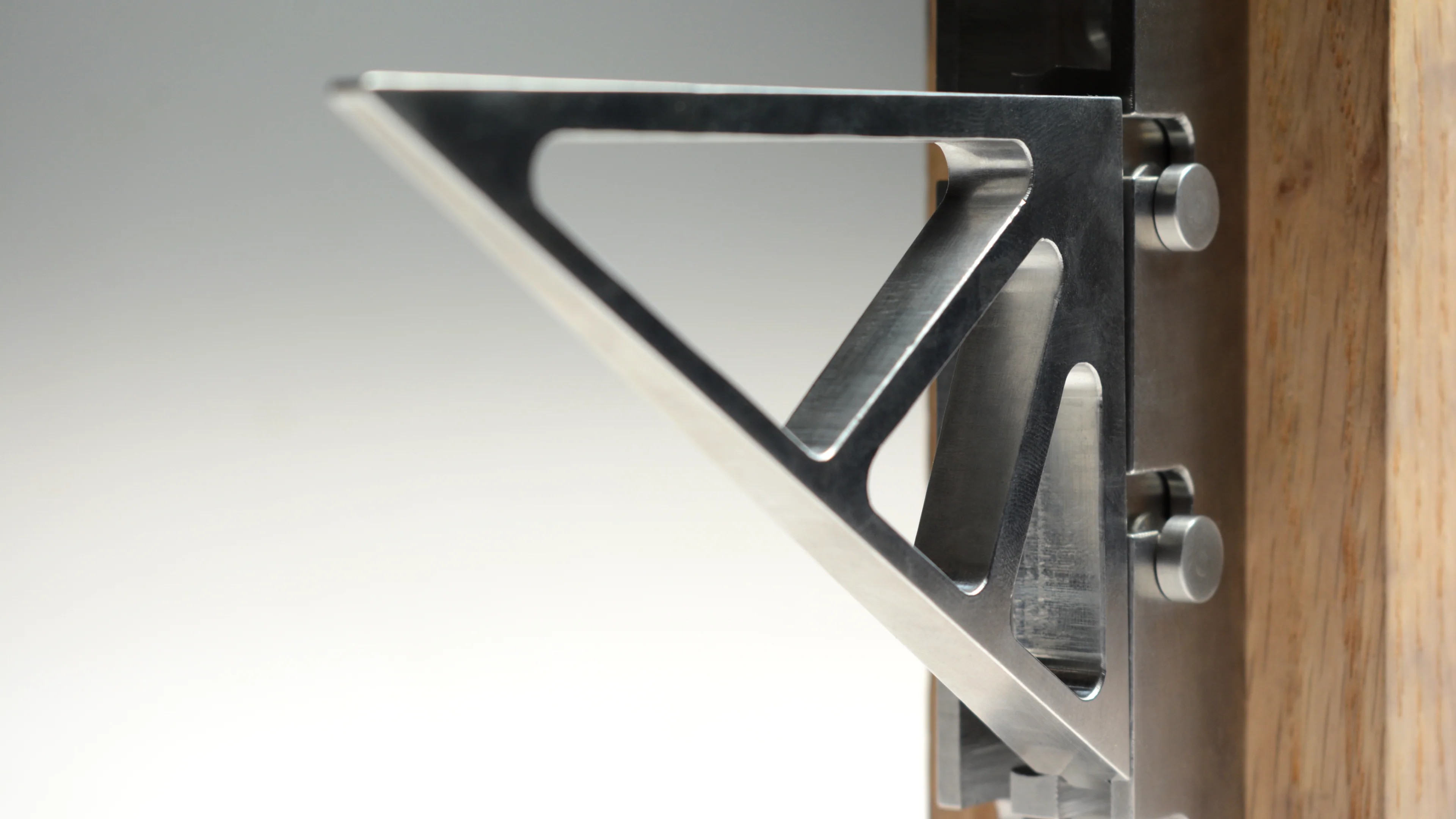 Close-up of the bracket on its rail